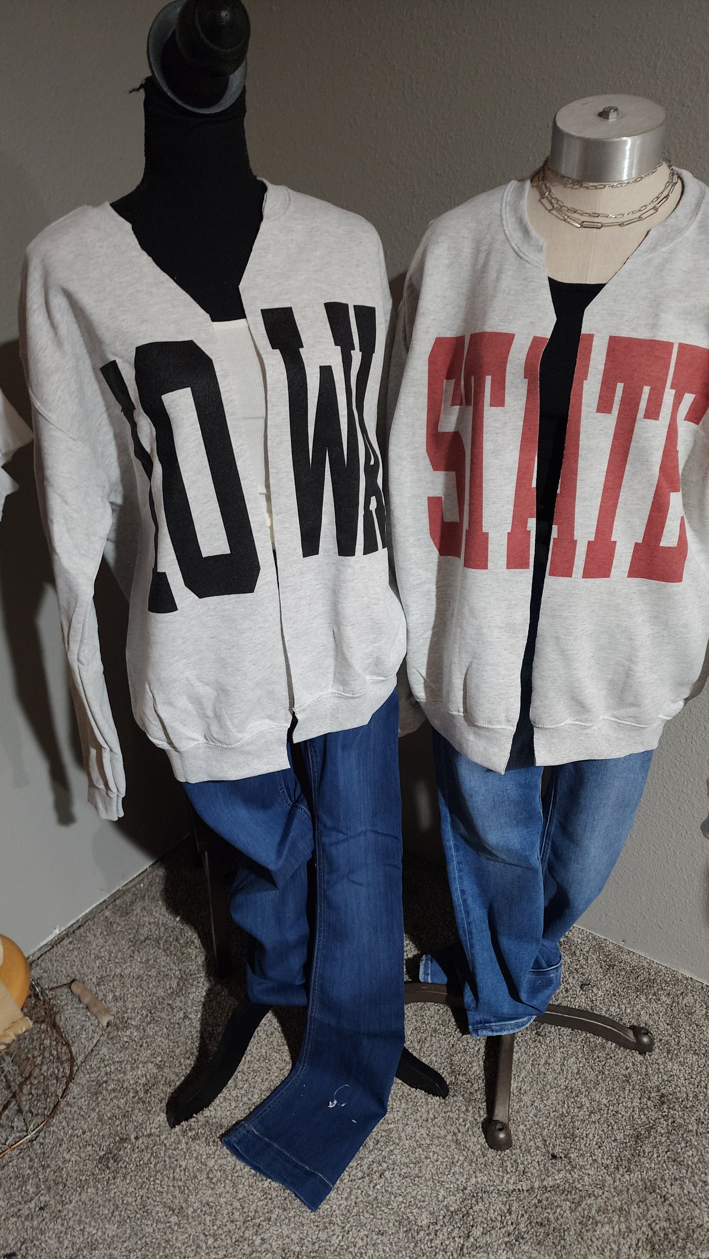 Sweatshirt Cardigan - IOWA or STATE