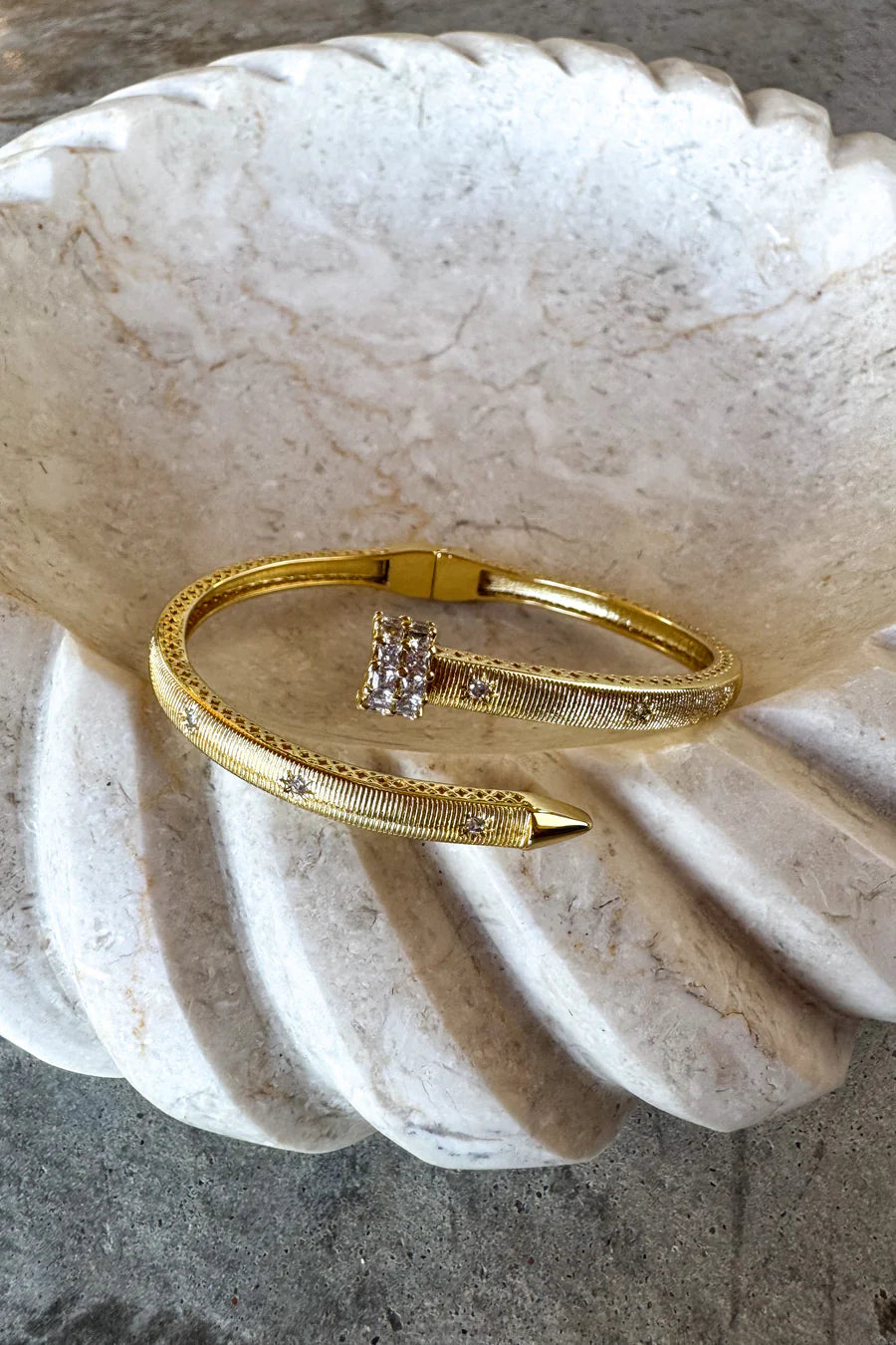 BLAKELEY Golden Spark Bangle Bracelet
