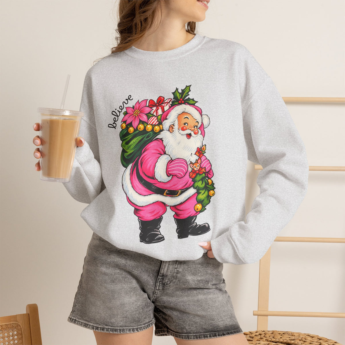 Vintage Floral Santa Sweatshirt – Believe Christmas Crewneck