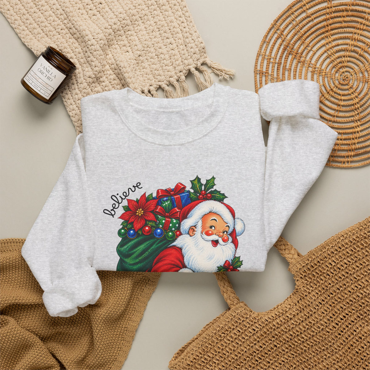 Santa 'Believe' Crewneck Sweatshirt – Vintage Christmas Santa Pullover