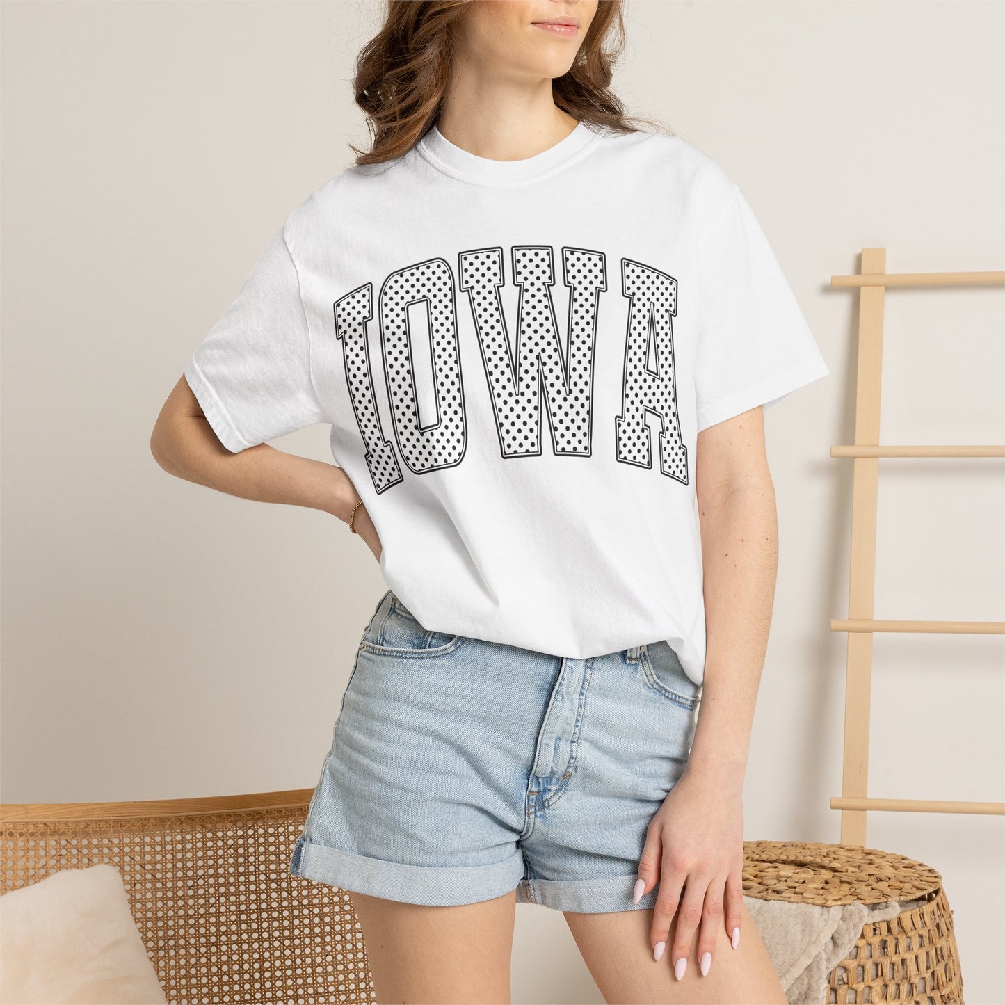 Iowa Retro Polka Dot Mesh Lettering Color Comfort T-Shirt