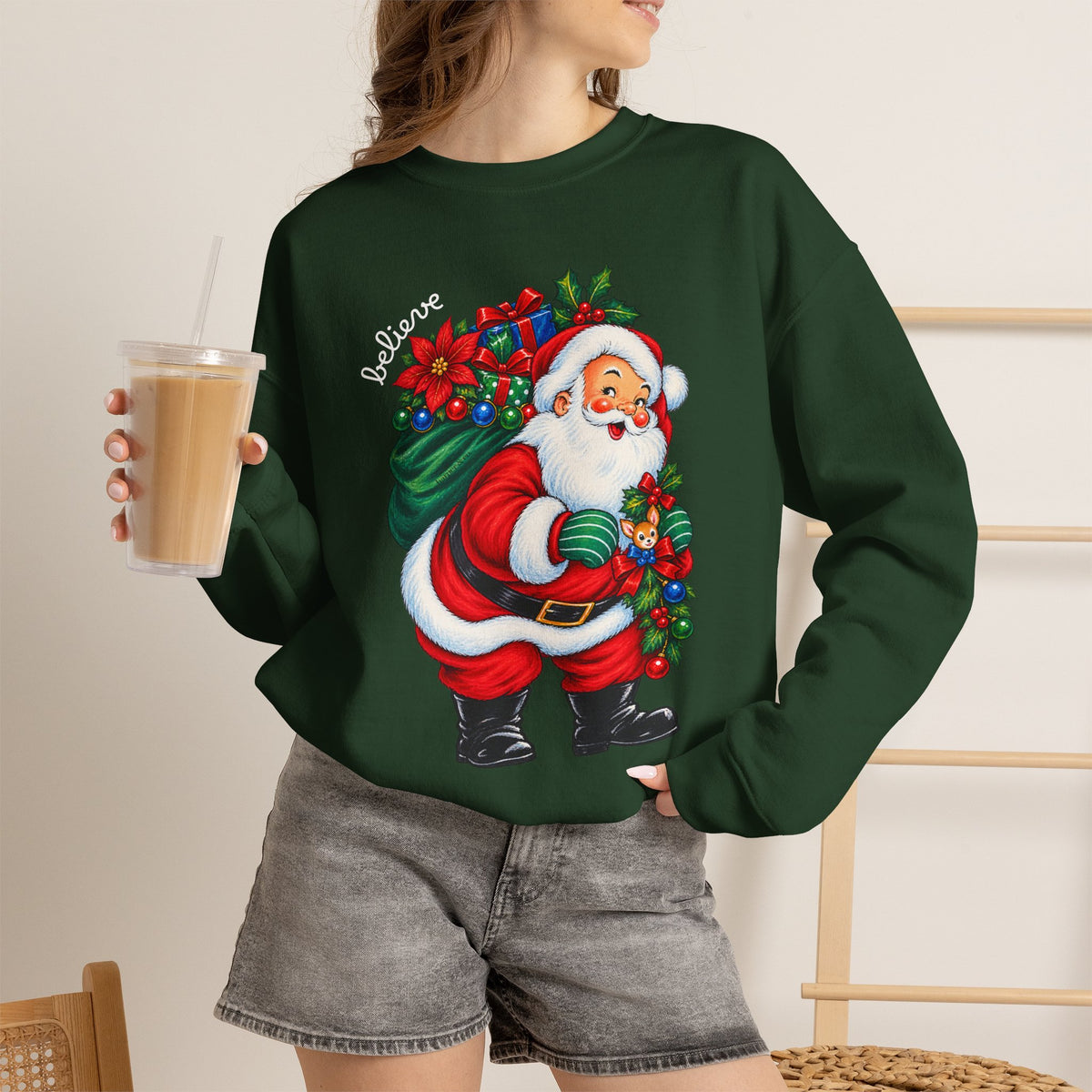 Santa 'Believe' Crewneck Sweatshirt – Vintage Christmas Santa Pullover