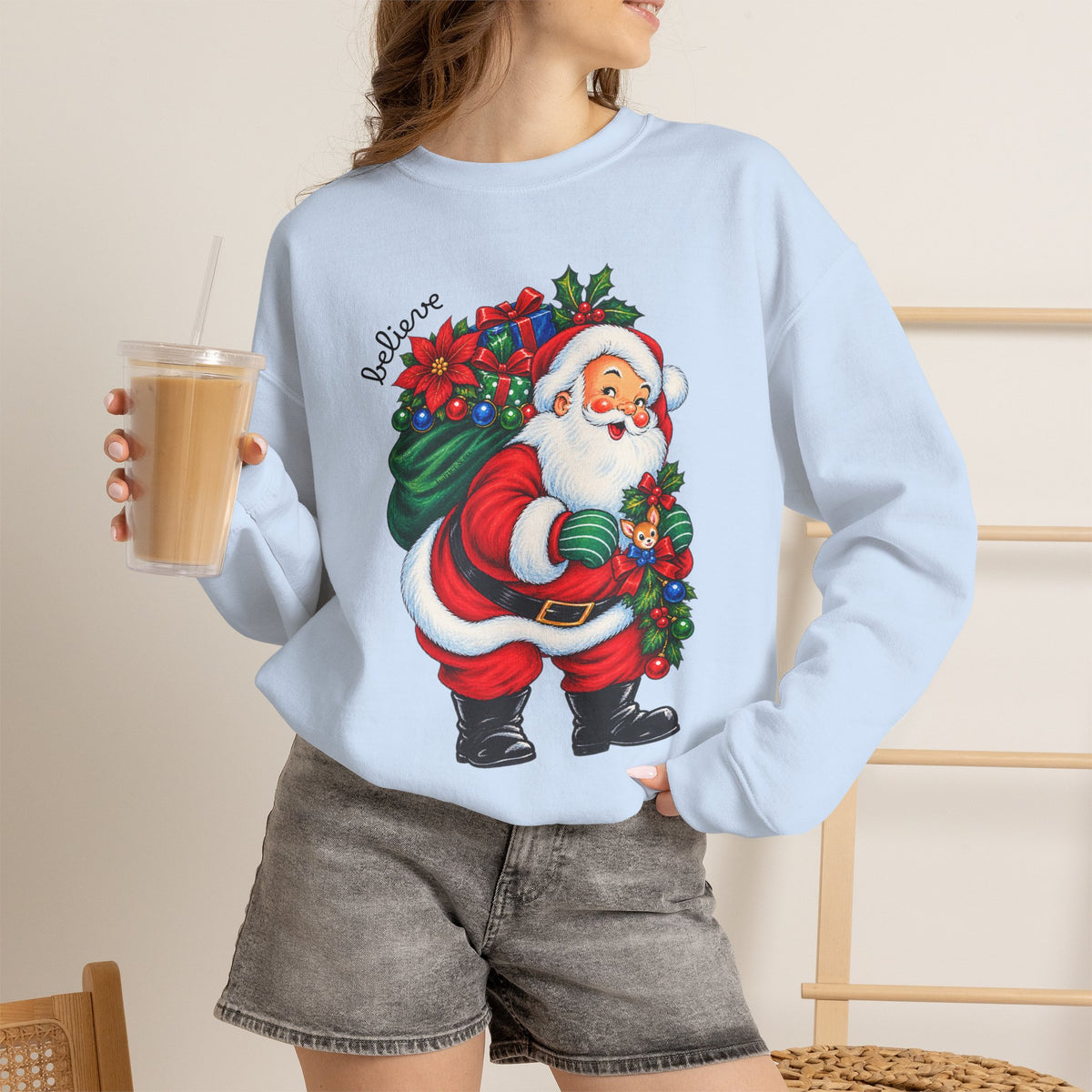 Santa 'Believe' Crewneck Sweatshirt – Vintage Christmas Santa Pullover