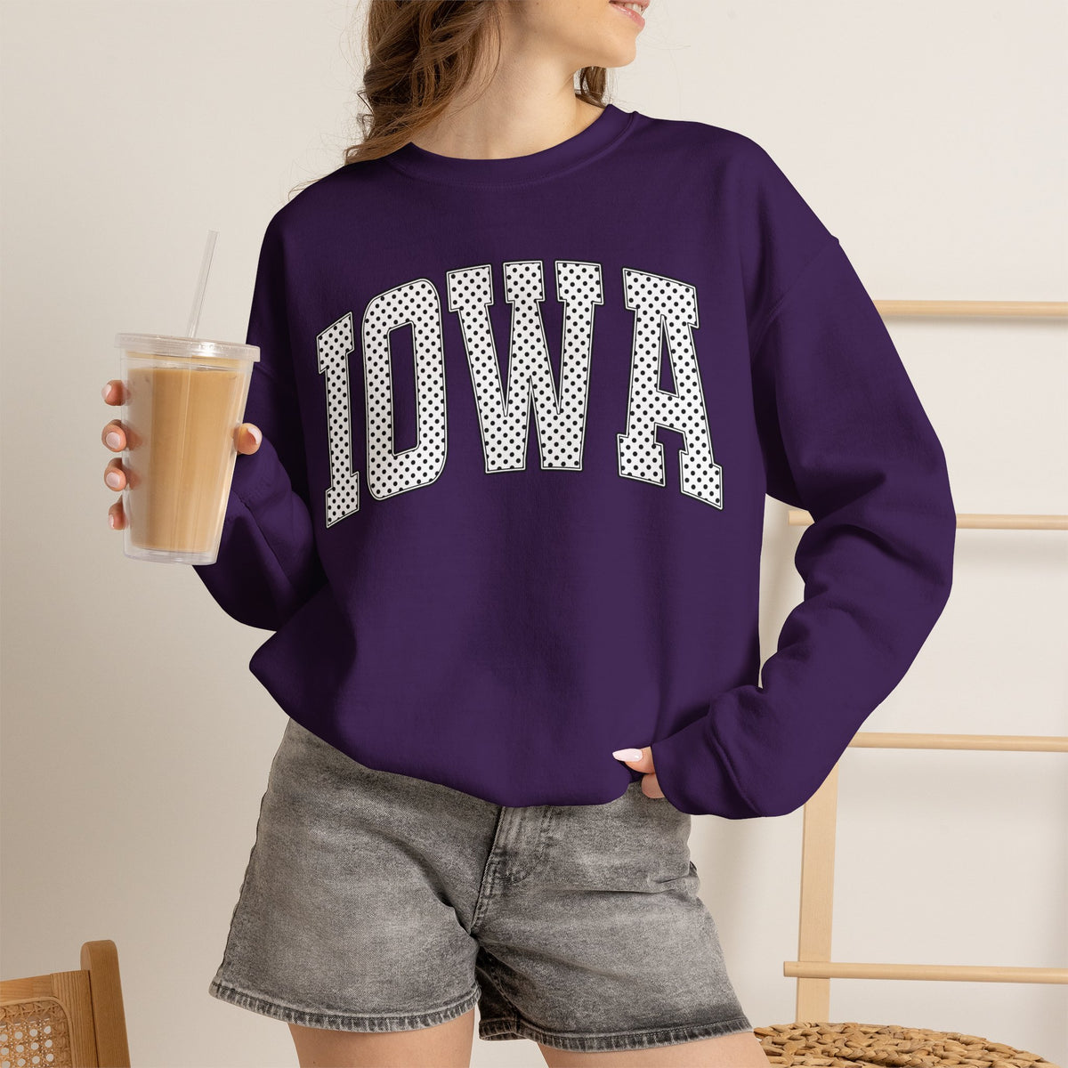 Iowa Vintage Mesh Lettering Gildan Sweatshirt