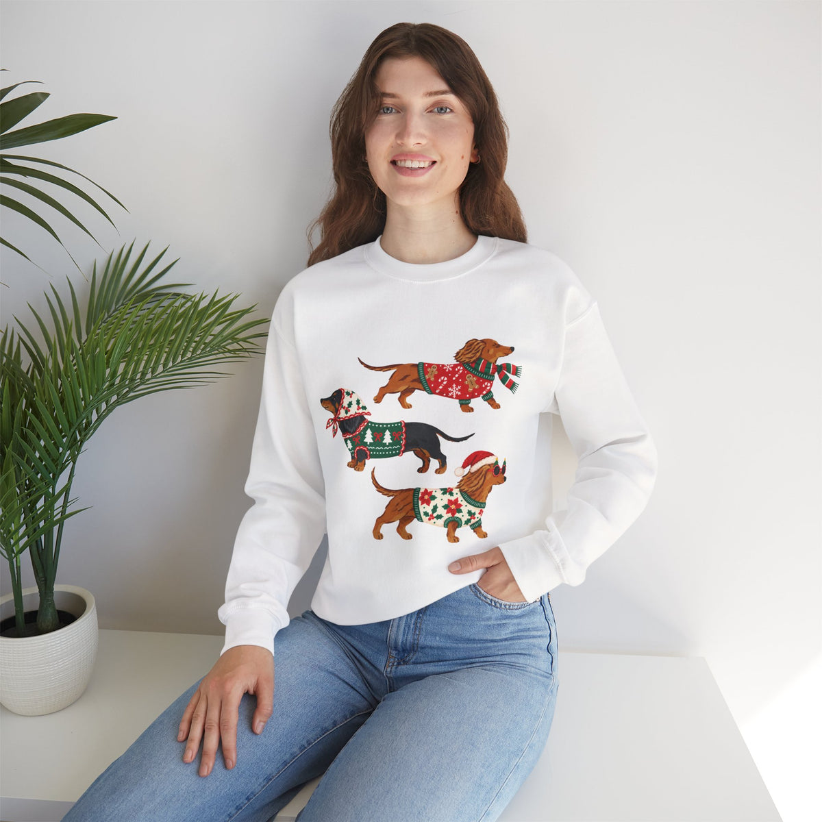 Dachshund Trio Christmas Sweatshirt – Festive Wiener Dogs in Holiday Sweaters