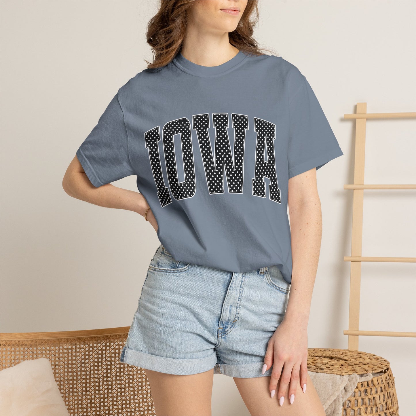 Iowa Retro Polka Dot Lettering Color Comfort T-Shirt
