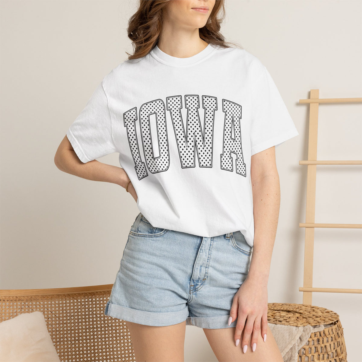 Iowa Retro Polka Dot Mesh Lettering Color Comfort T-Shirt