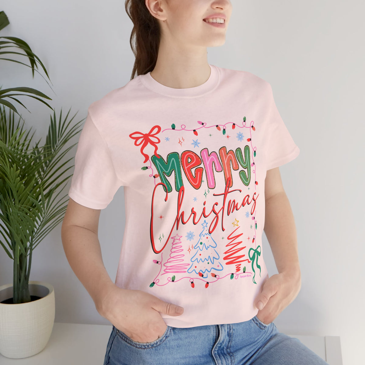 Merry Christmas Graphic Tee – Festive Holiday Holiday Lights & Trees Shirt