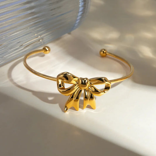 Very Demure 18K Gold-Plated Stainless Steel Bow Bracelet