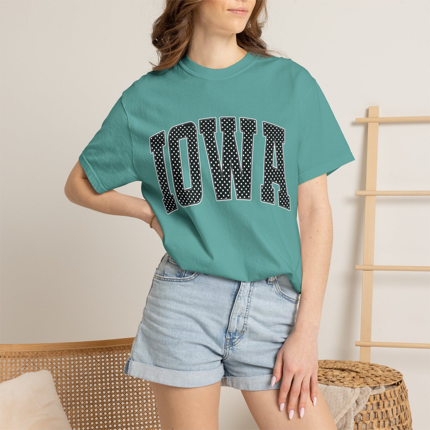 Iowa Retro Polka Dot Lettering Color Comfort T-Shirt