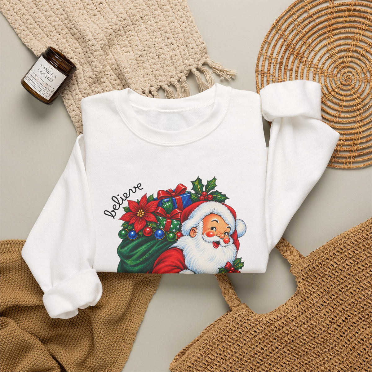 Santa 'Believe' Crewneck Sweatshirt – Vintage Christmas Santa Pullover
