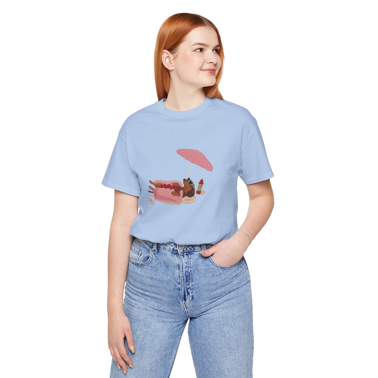 T-Shirt — Relaxing Dachshund at the Beach Graphic Tee
