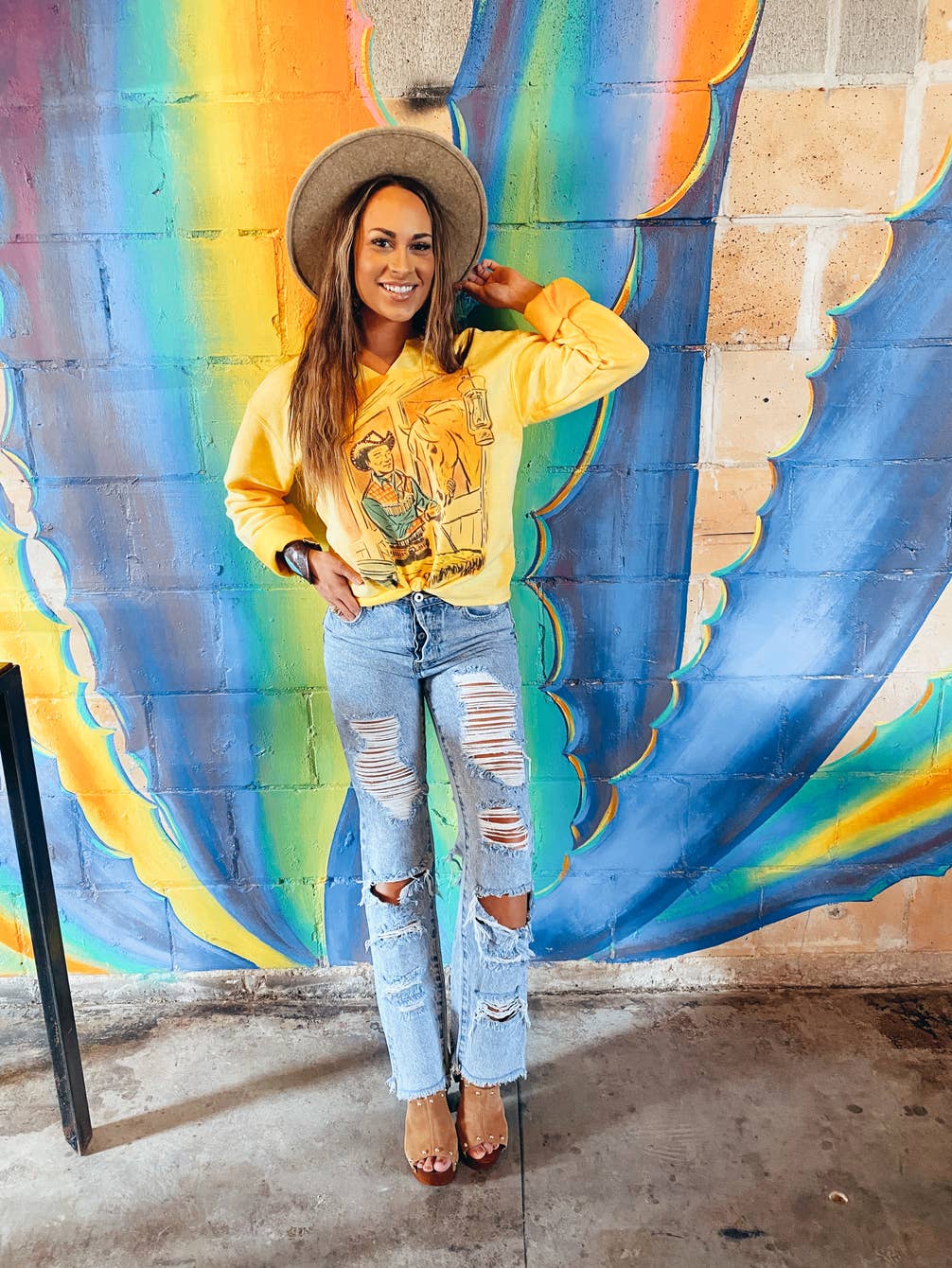 GINA PINK LABEL HAY HORSE TEE