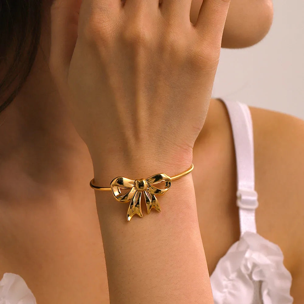 Very Demure 18K Gold-Plated Stainless Steel Bow Bracelet