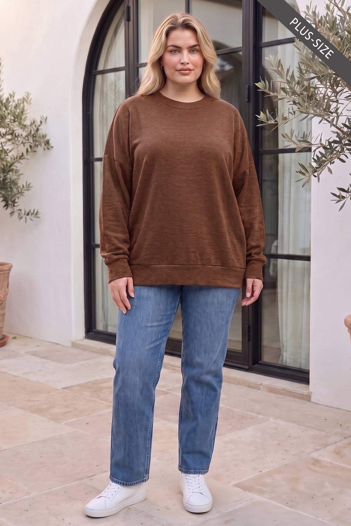 PLUS SIZE Crewneck