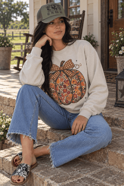 Floral Bow Pumpkin Graphic Sweatshirt